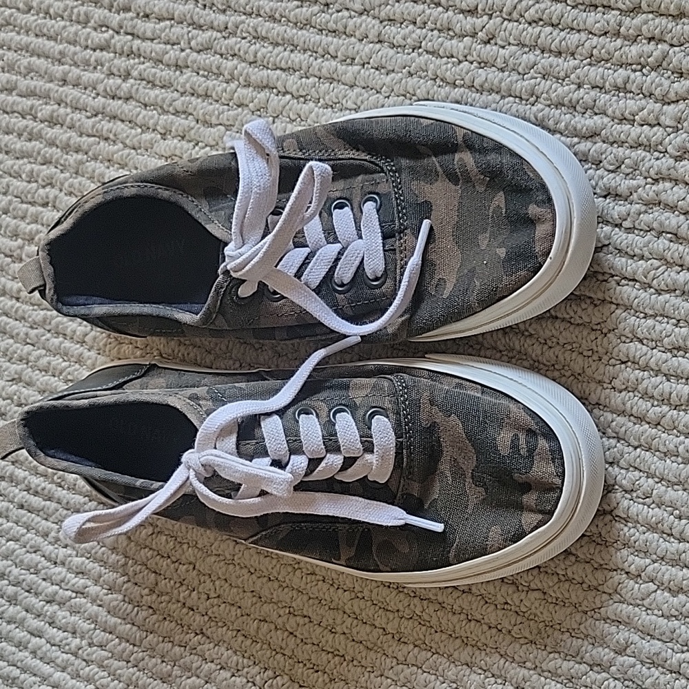 Kids Old Navy Camo Sneakers